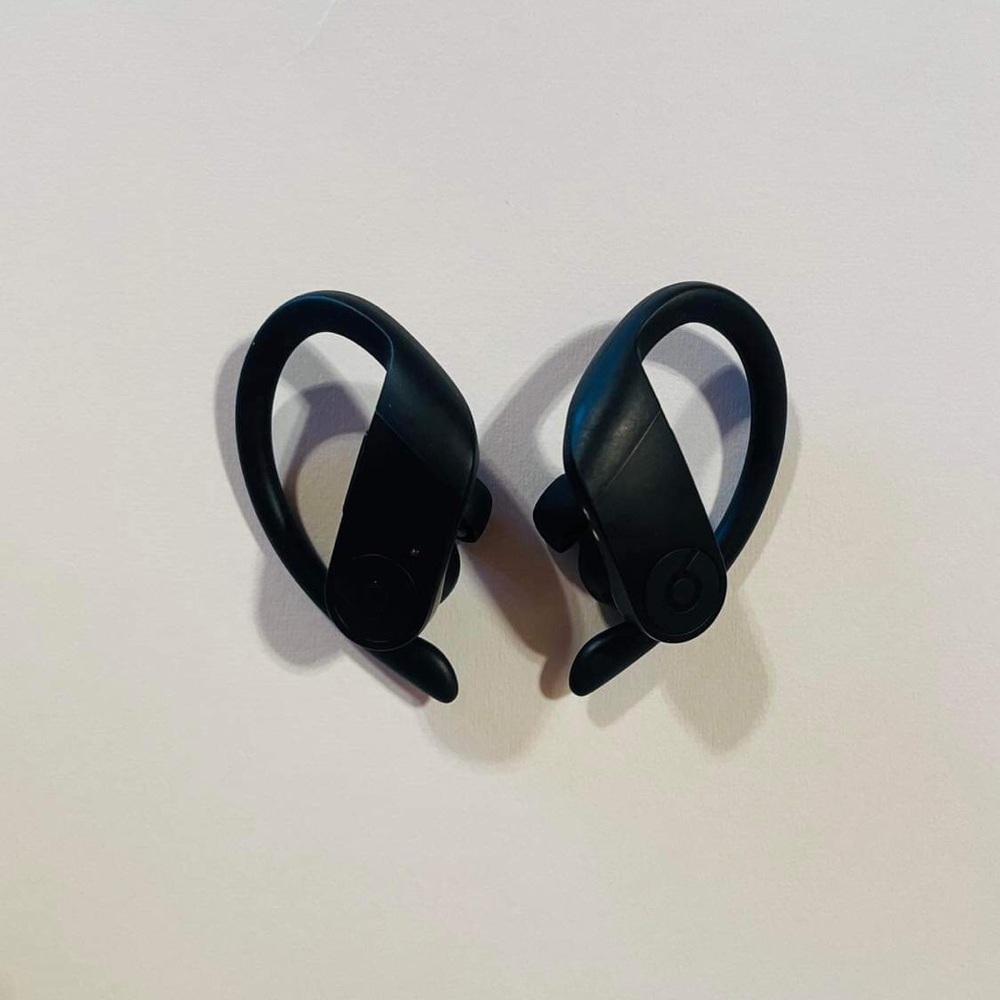 Powerbeats Pro Earbuds
